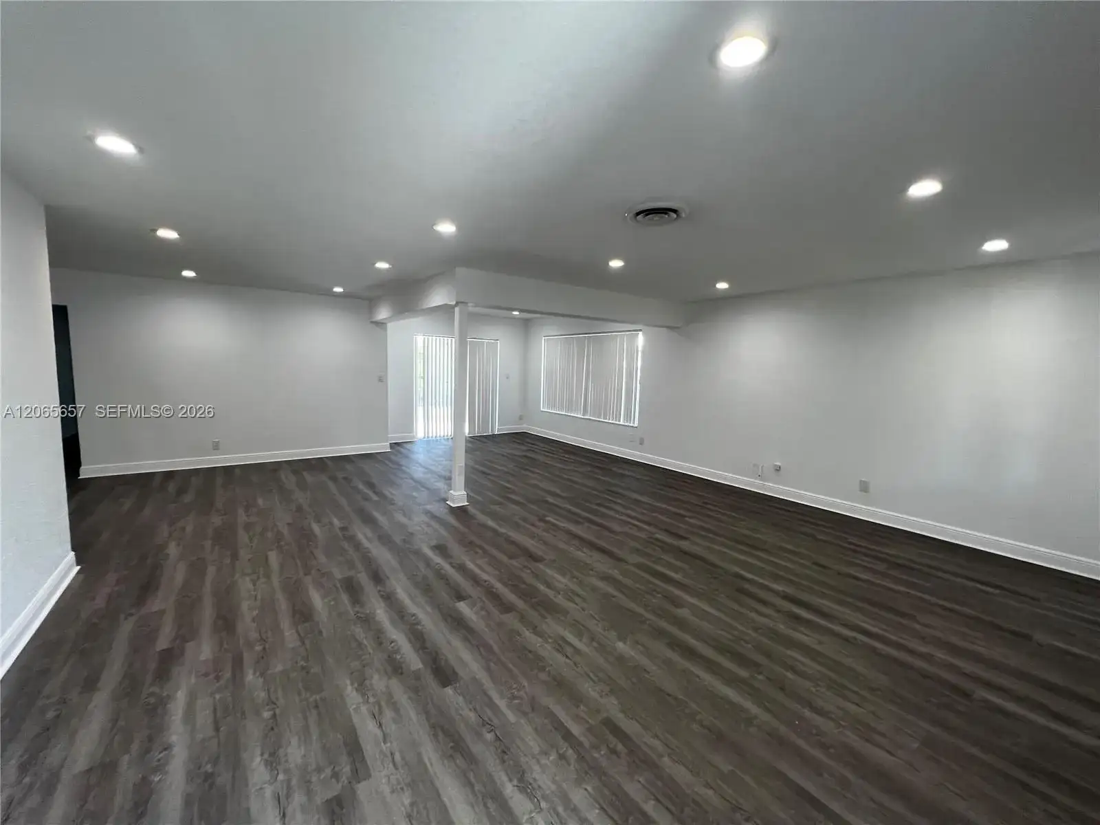 707 N 11th Ave, Hollywood FL 33019 photo 2