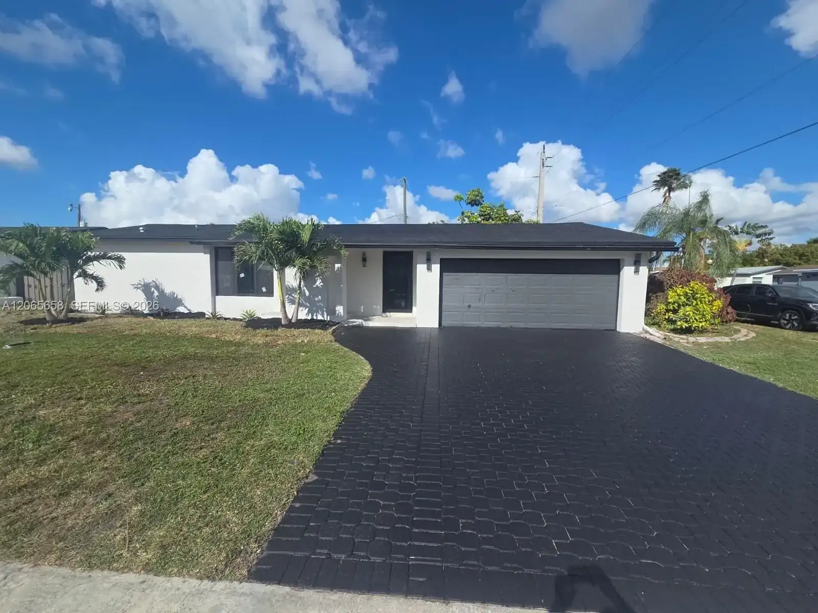 10581 NW 28th Mnr, Sunrise FL 33322