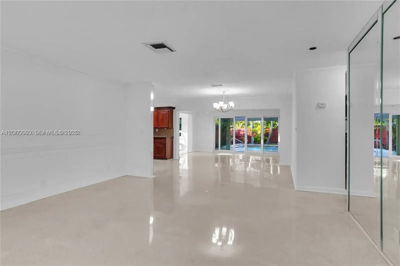 617 NE 2nd Pl, Dania Beach FL 33004 photo 2
