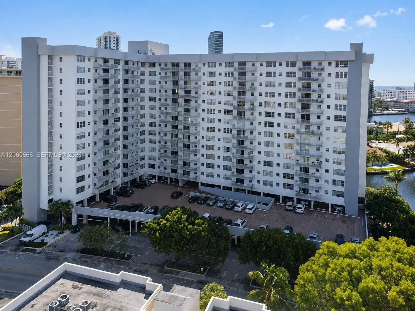 137 Golden Isles Dr # 912, Hallandale Beach FL 33009 photo 3