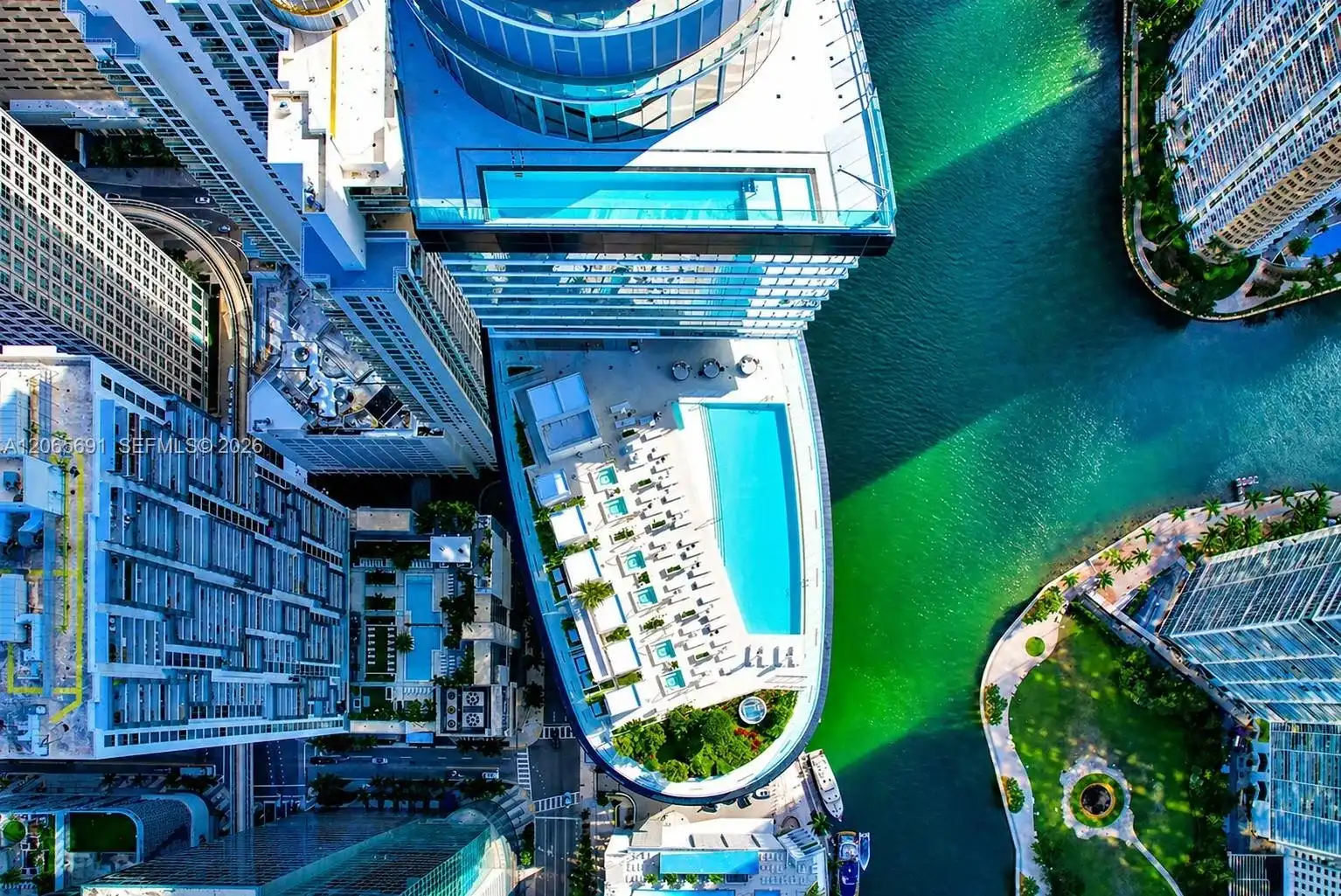 300 Biscayne Boulevard Way # 4201E, Miami FL 33131