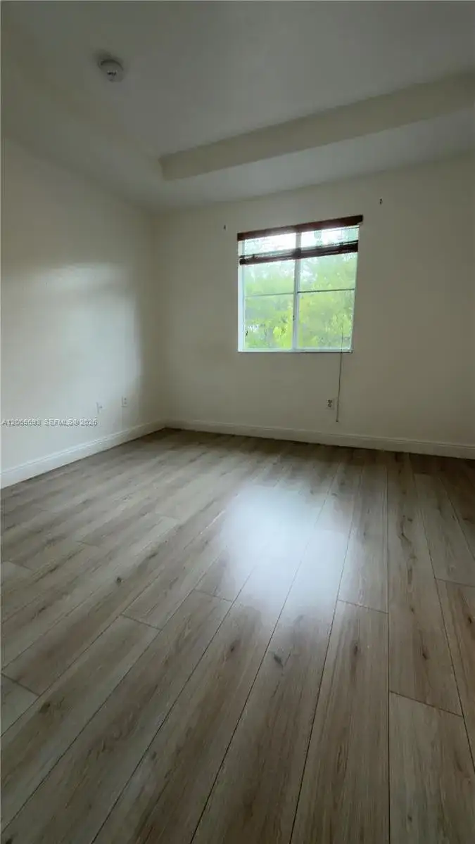 8986 W Flagler St # 6, Miami FL 33174 photo 4