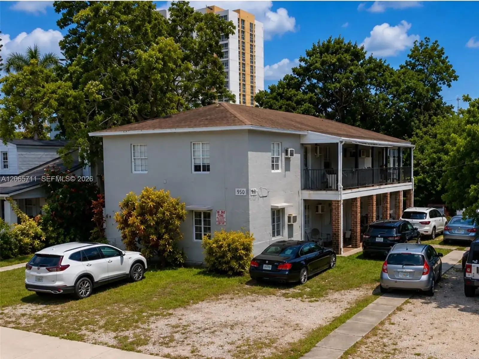 SW 7th Street, Miami FL 33130 photo 5