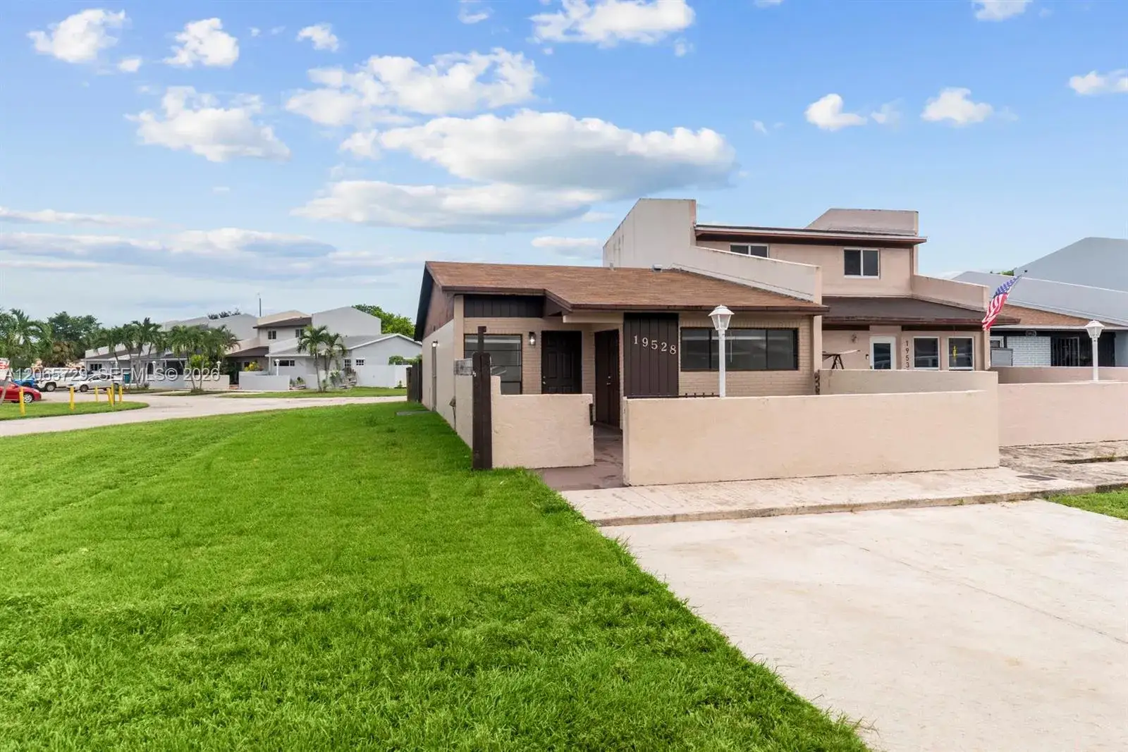 19528 NW 55th Cir Pl # 19528, Miami Gardens FL 33055