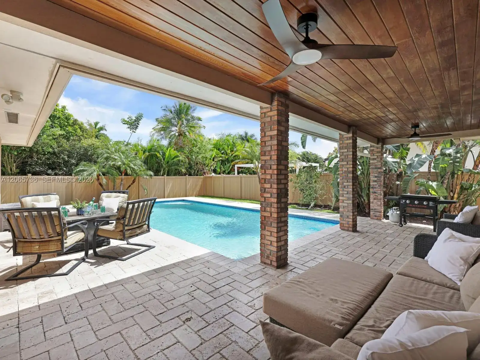 1401 NE 103rd St, Miami Shores FL 33138 photo 4