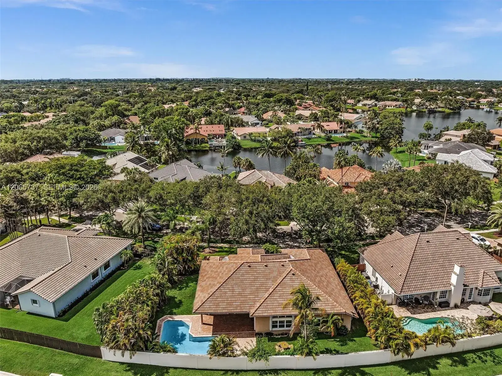 11335 Lake Shore Dr, Cooper City FL 33026