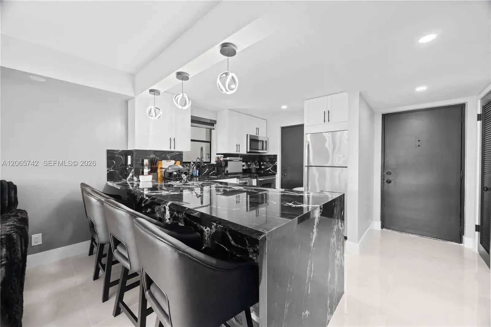 2302 S Cypress Bend Dr # 306, Pompano Beach FL 33069