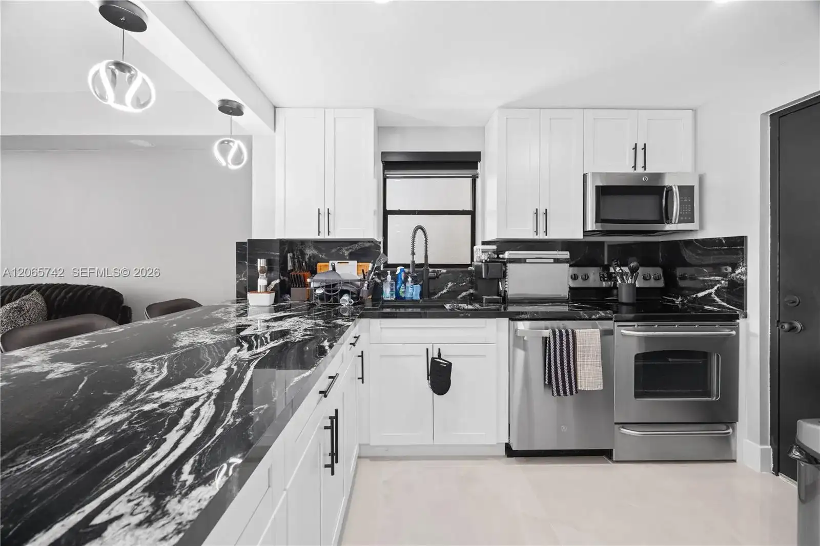 2302 S Cypress Bend Dr # 306, Pompano Beach FL 33069 photo 2