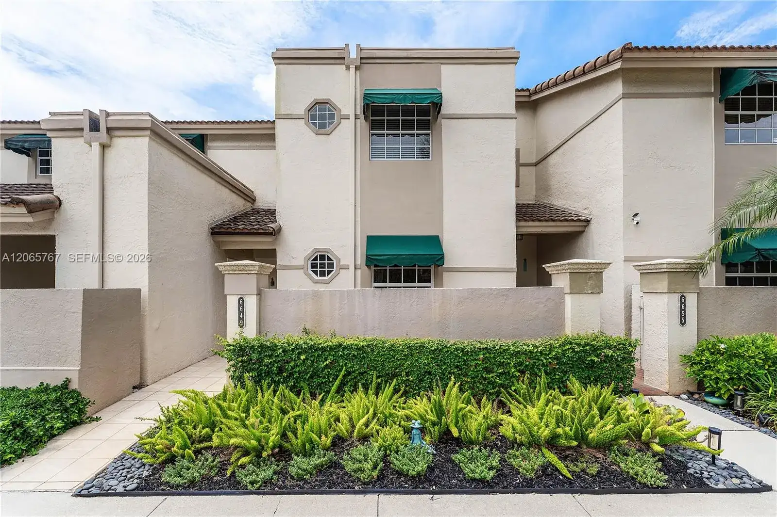 6649 Via Regina, Boca Raton FL 33433 photo 2