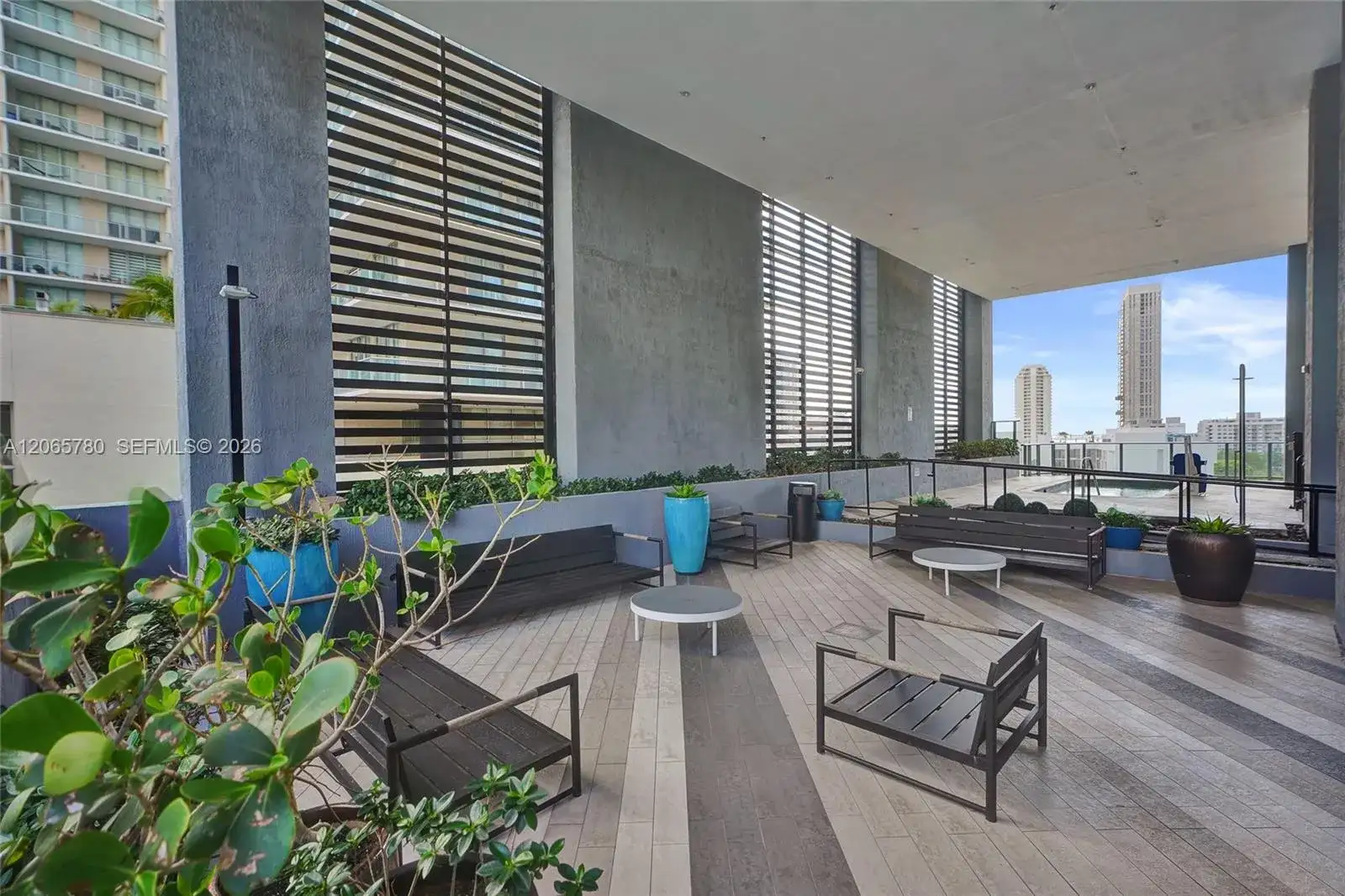 121 NE 34th St # 2705, Miami FL 33137 photo 4