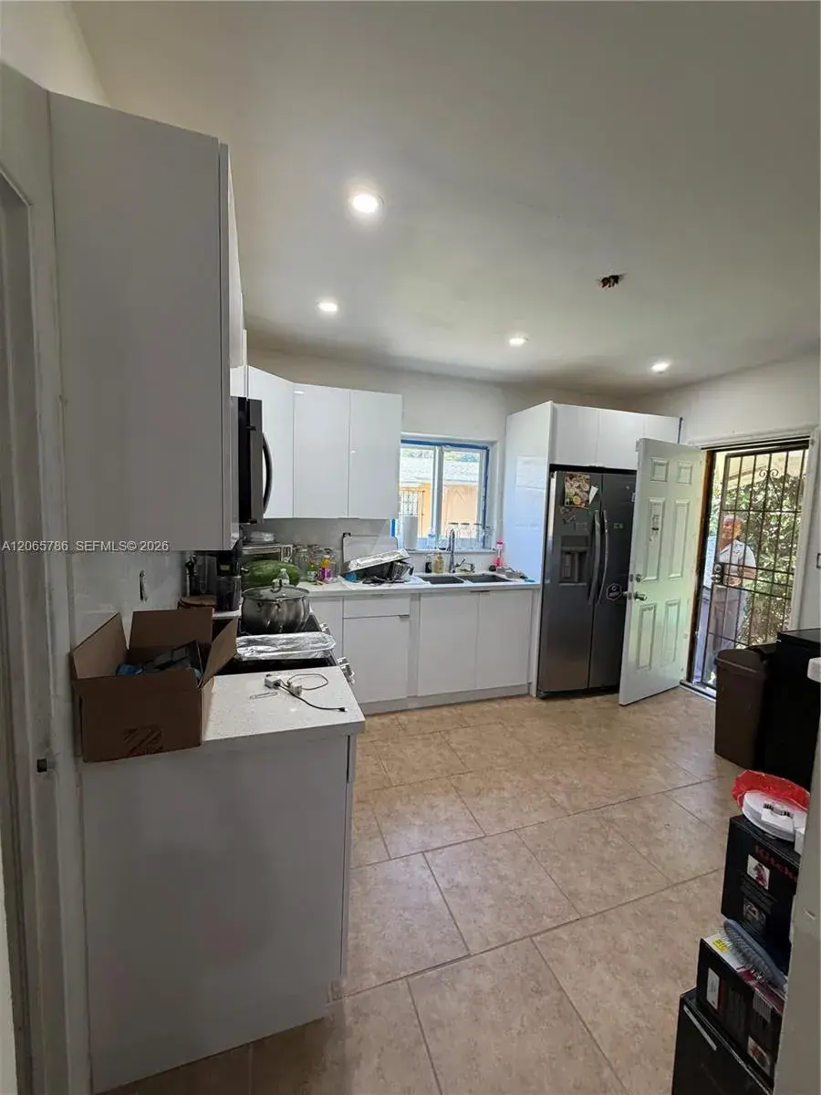 5525 NW 5th Ct, Miami FL 33127
