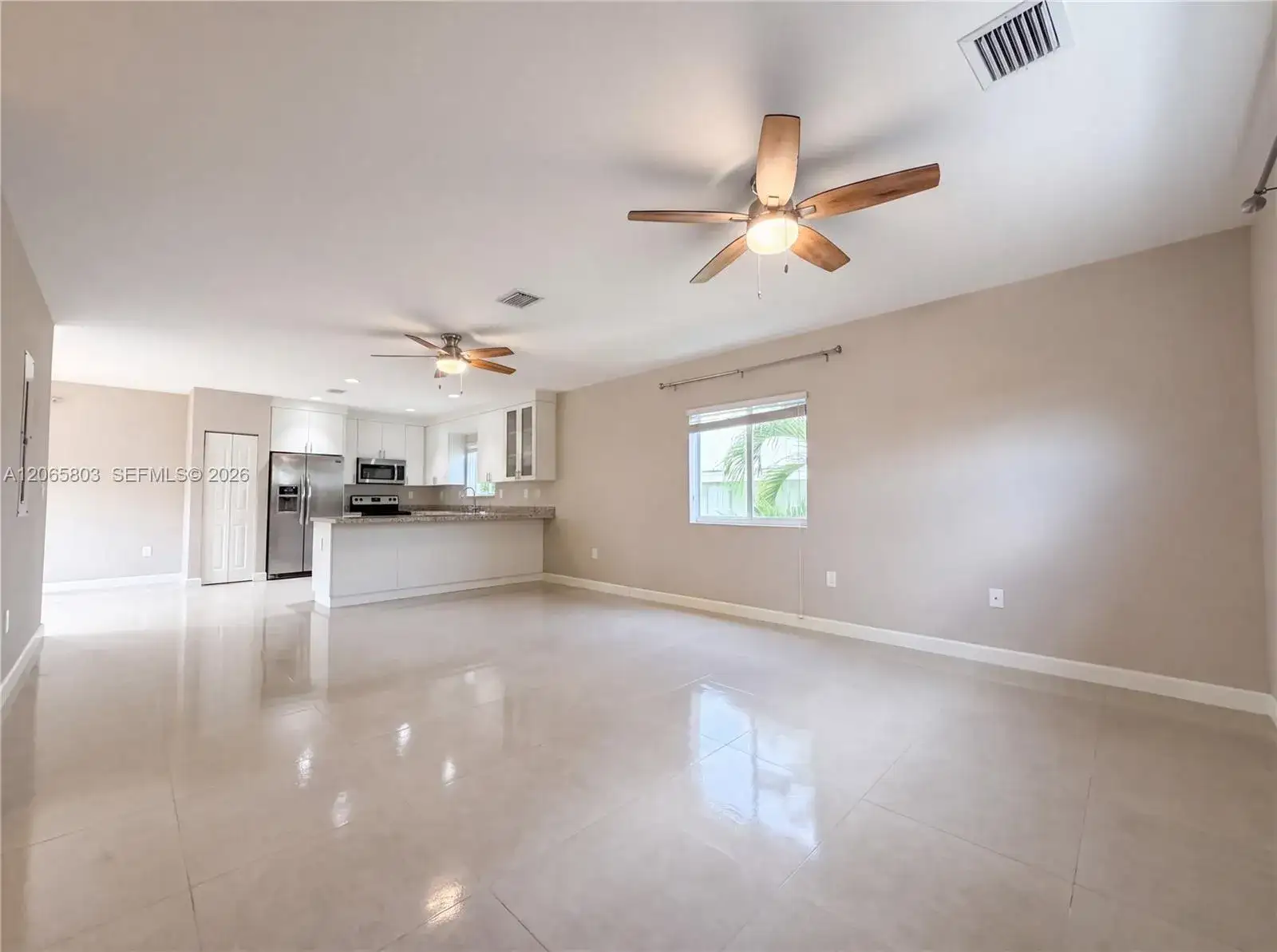 17 Lakeview Dr, Key Largo FL 33037 photo 3