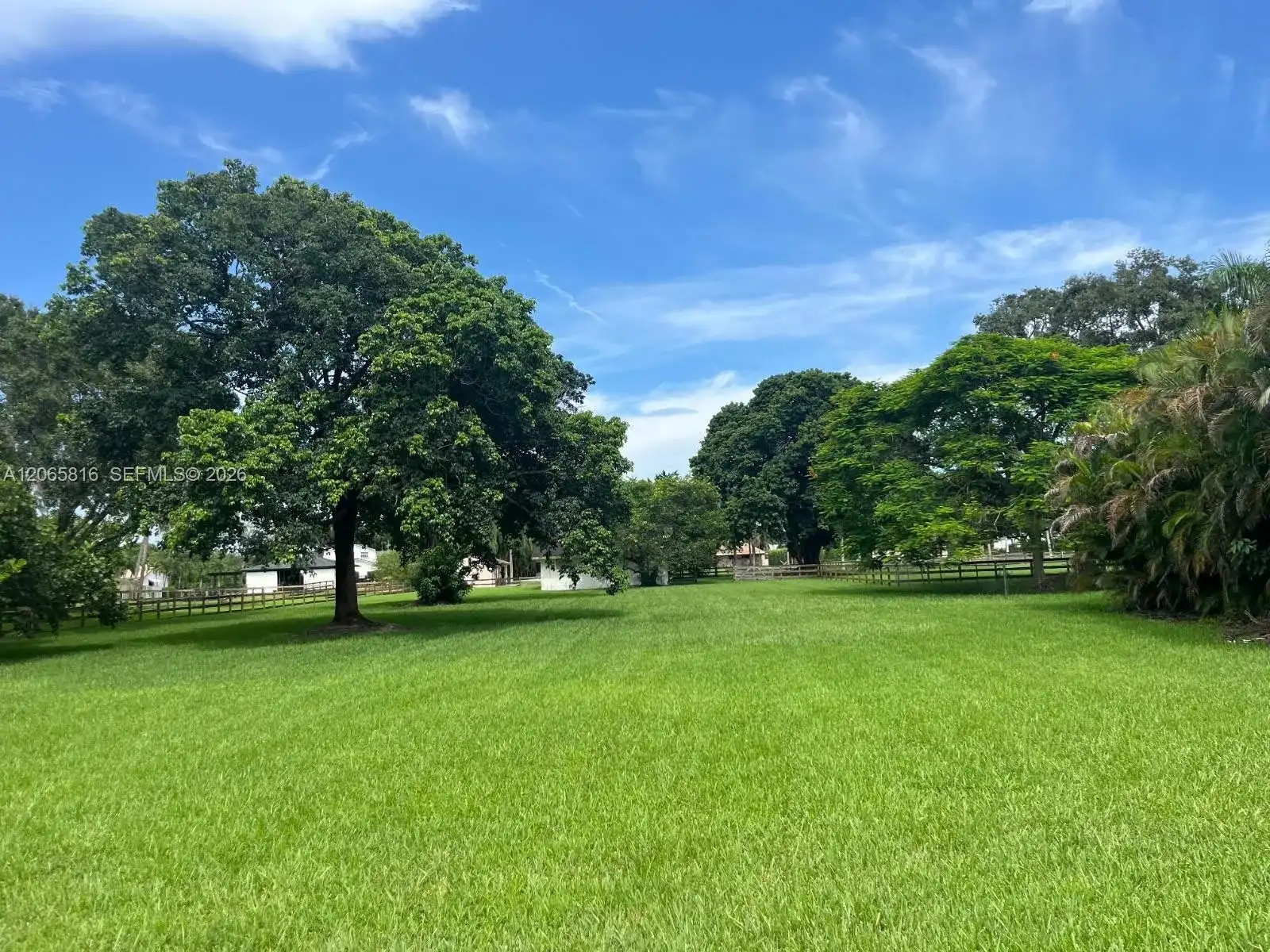 1200 NW 118th Ave, Plantation FL 33323