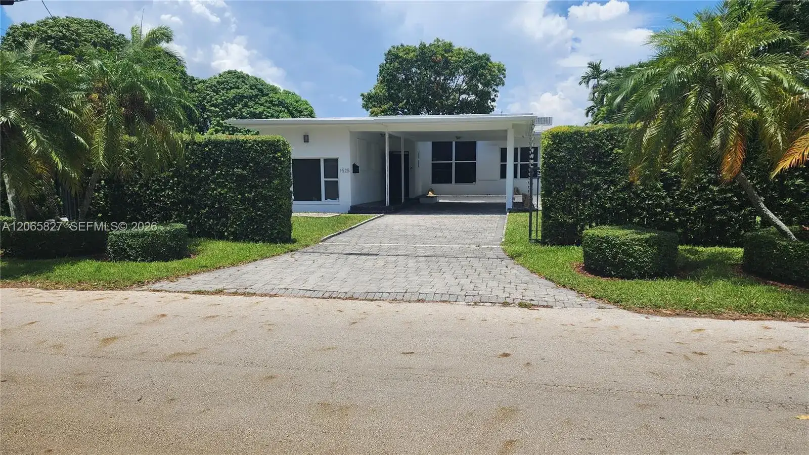 1525 Calais Dr, Miami Beach FL 33141 photo 3