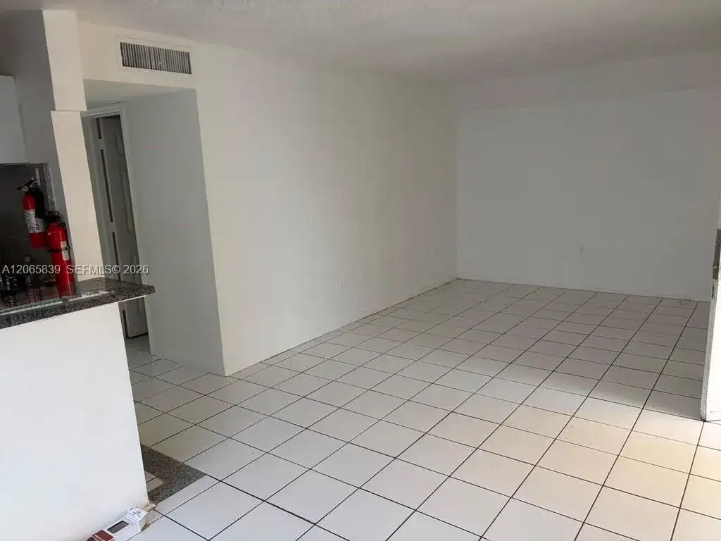 2138 SW 6th St # 102, Miami FL 33135 photo 2