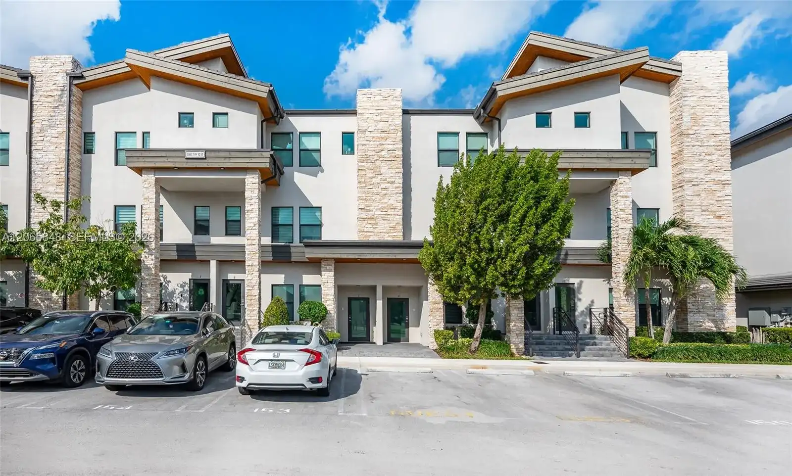 10461 NW 82nd St # 10, Doral FL 33178