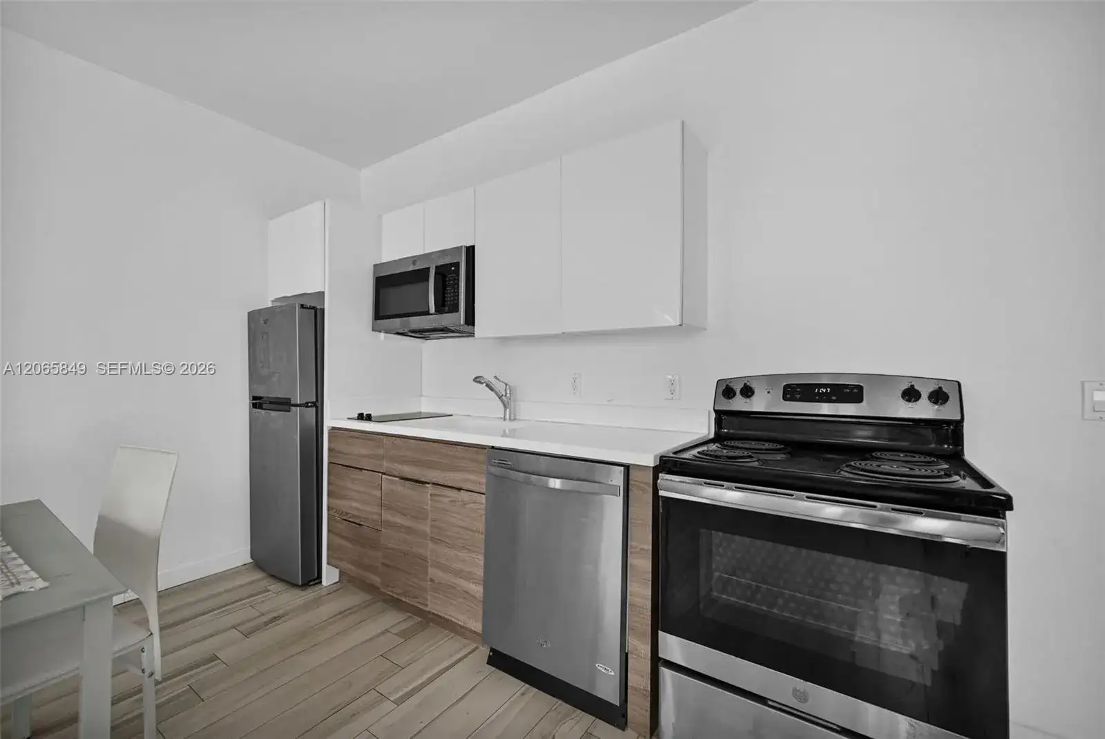 1560 Meridian Ave # 207, Miami Beach FL 33139 photo 4