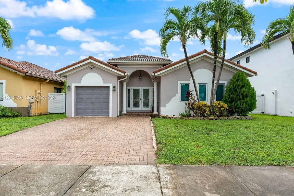15717 SW 138th Ter, Miami FL 33196