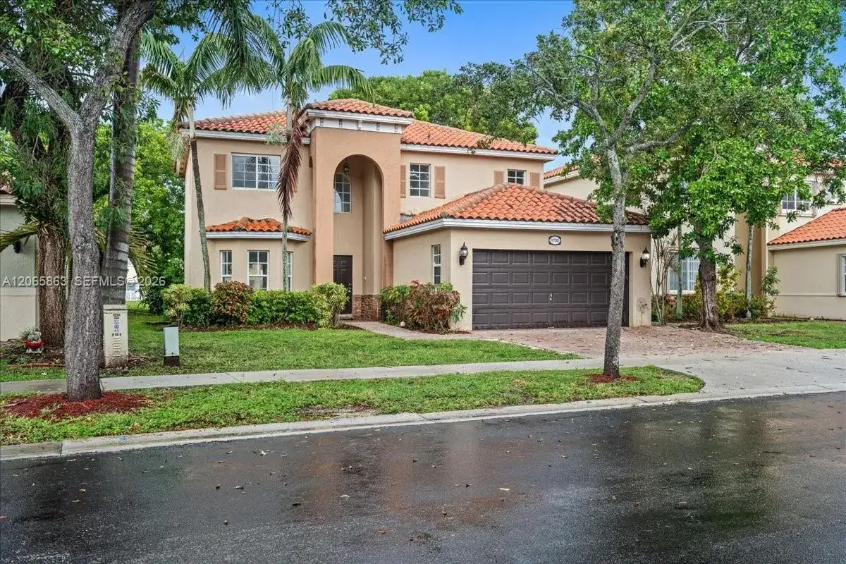 1720 NE 35 Avenue, Homestead FL 33033 photo 2