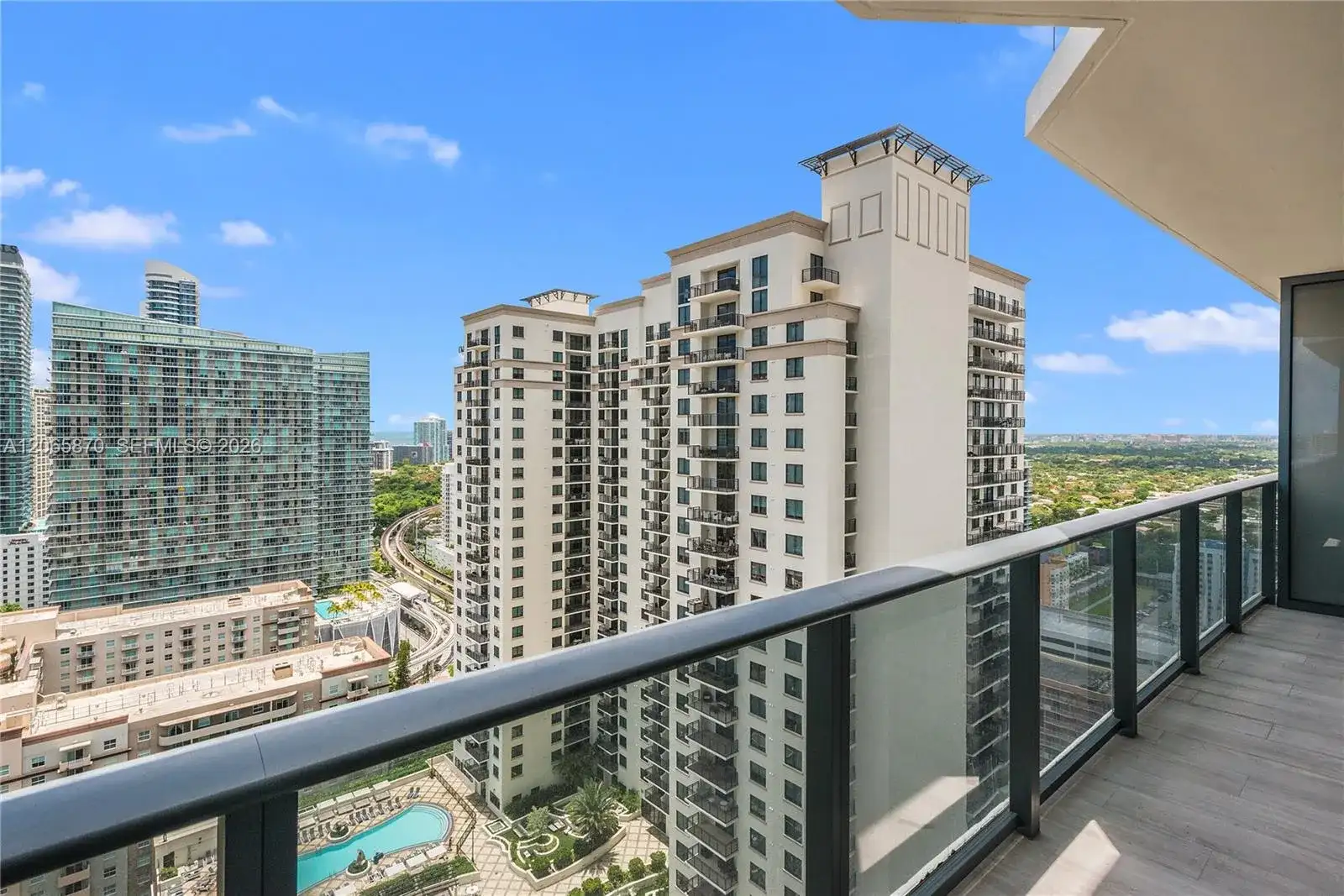 55 SW 9 St # 2805, Miami FL 33129 photo 2