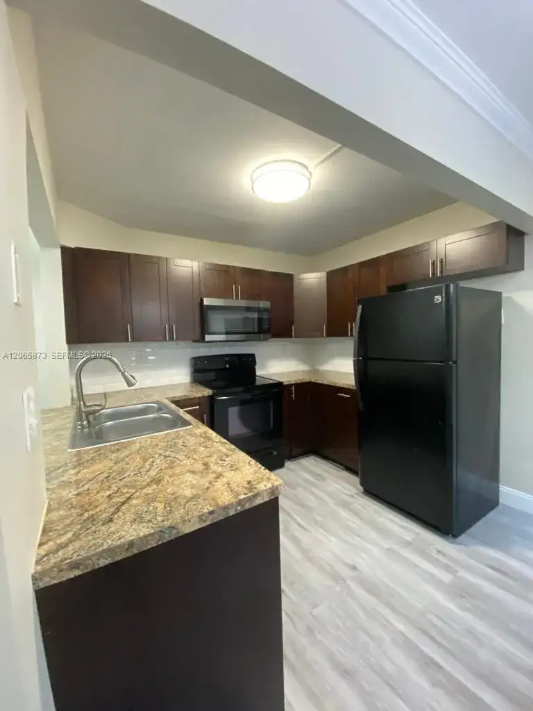 446 NE 210th Cir Ter # 6A, Miami FL 33179 photo 3