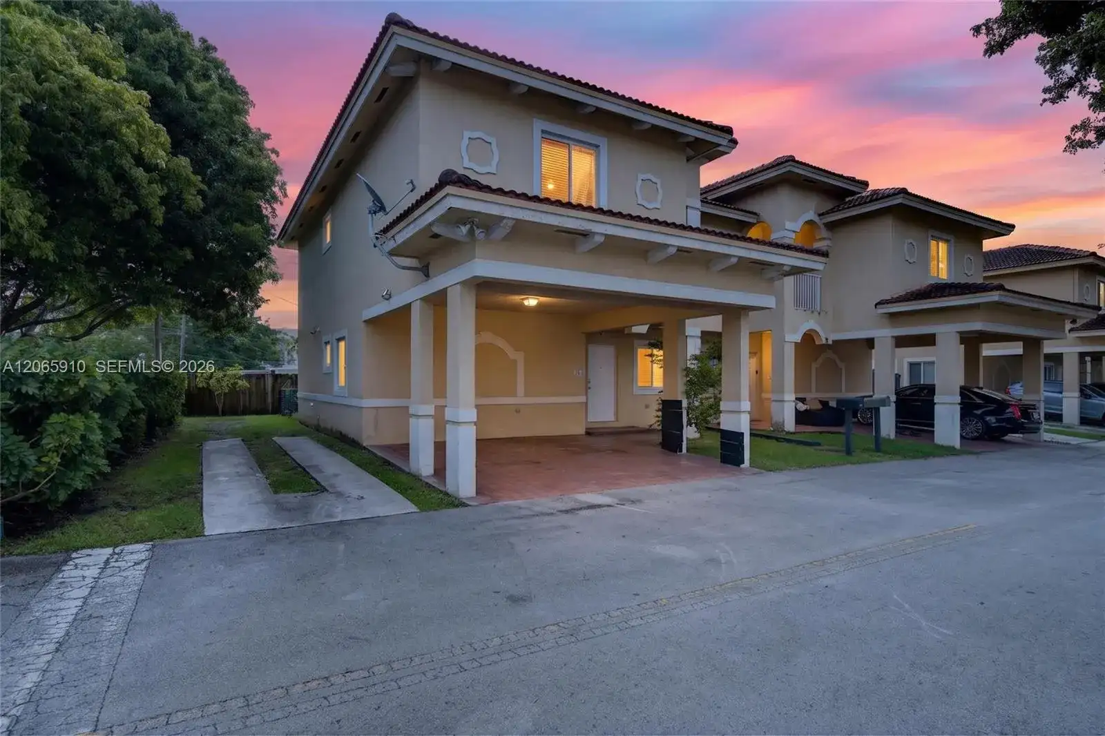6776 SW 22nd St, Miami FL 33155 photo 2