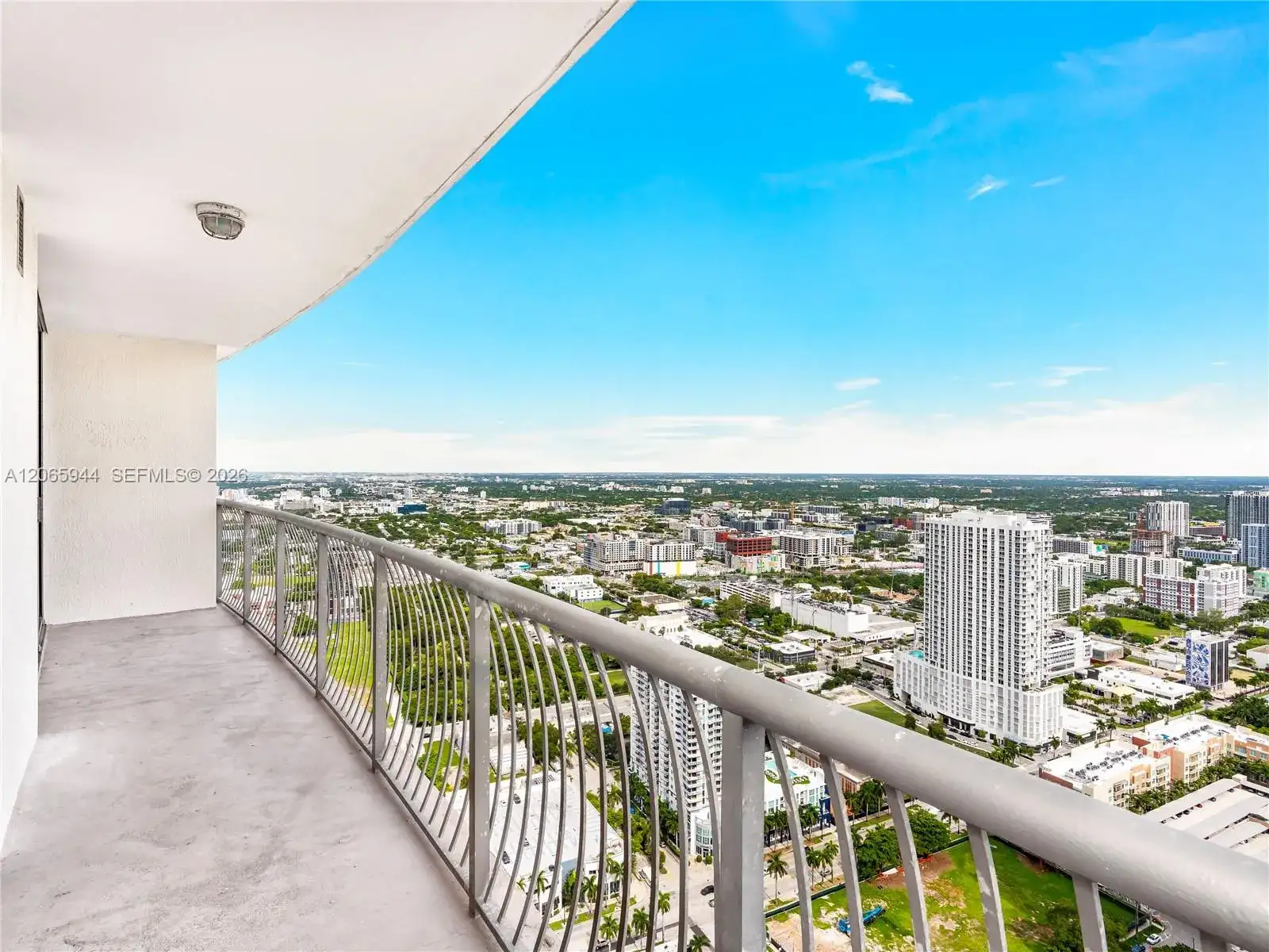 1750 N Bayshore Dr # 5309, Miami FL 33132 photo 2