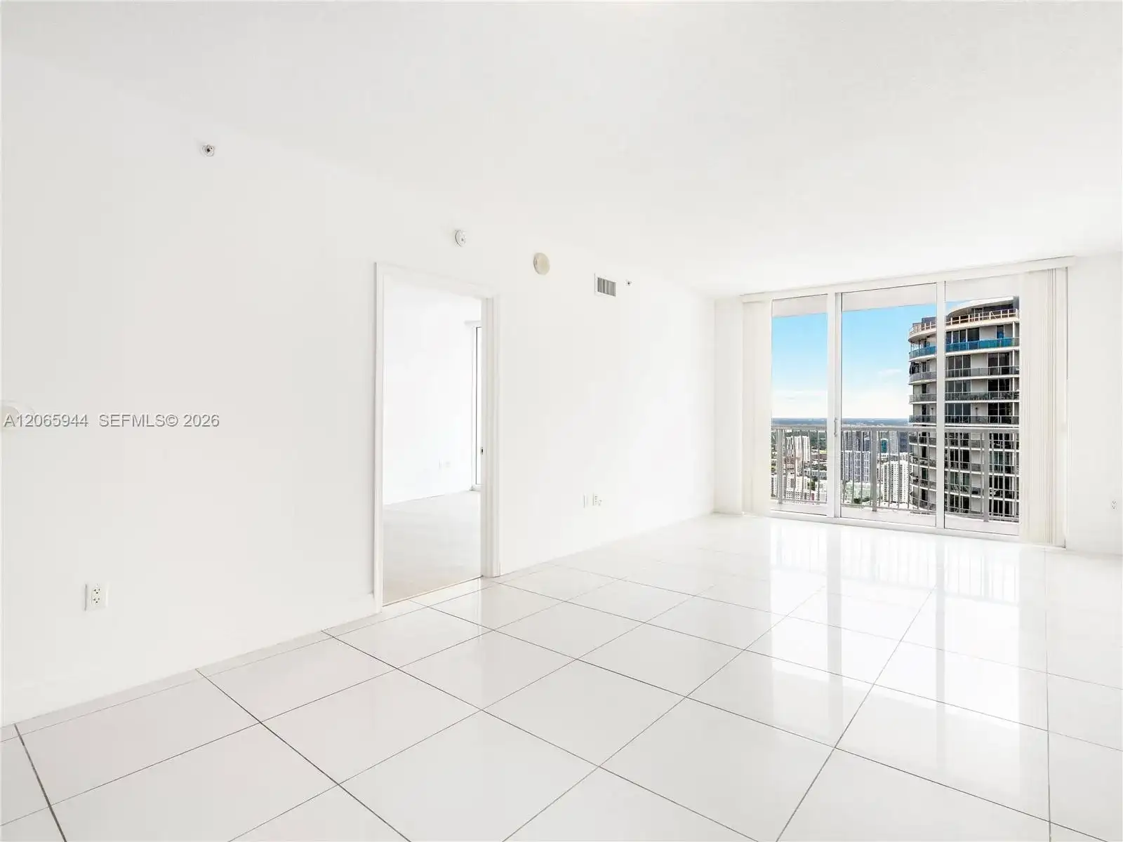 1750 N Bayshore Dr # 5309, Miami FL 33132 photo 3