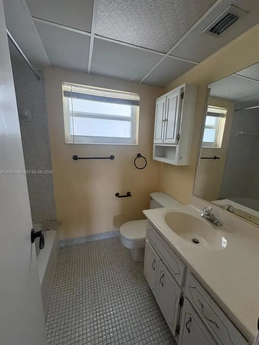 3091 NW 46th Ave # 407C, Lauderdale Lakes FL 33313 photo 5