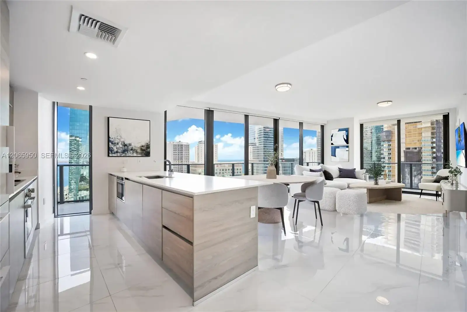 1300 S Miami Ave # 1705, Miami FL 33130 photo 3