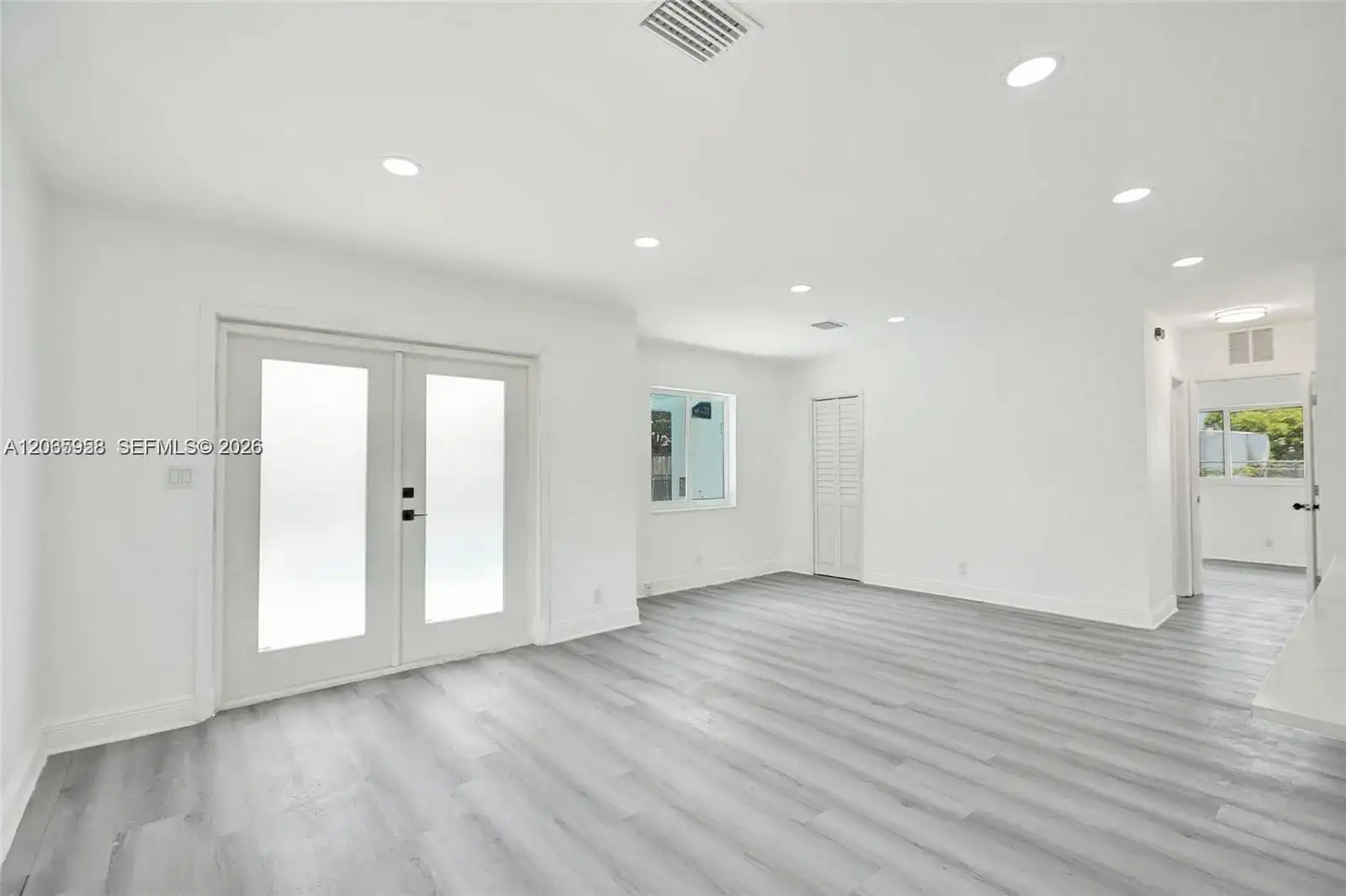 2343 NW 28th St # 1, Oakland Park FL 33311 photo 2