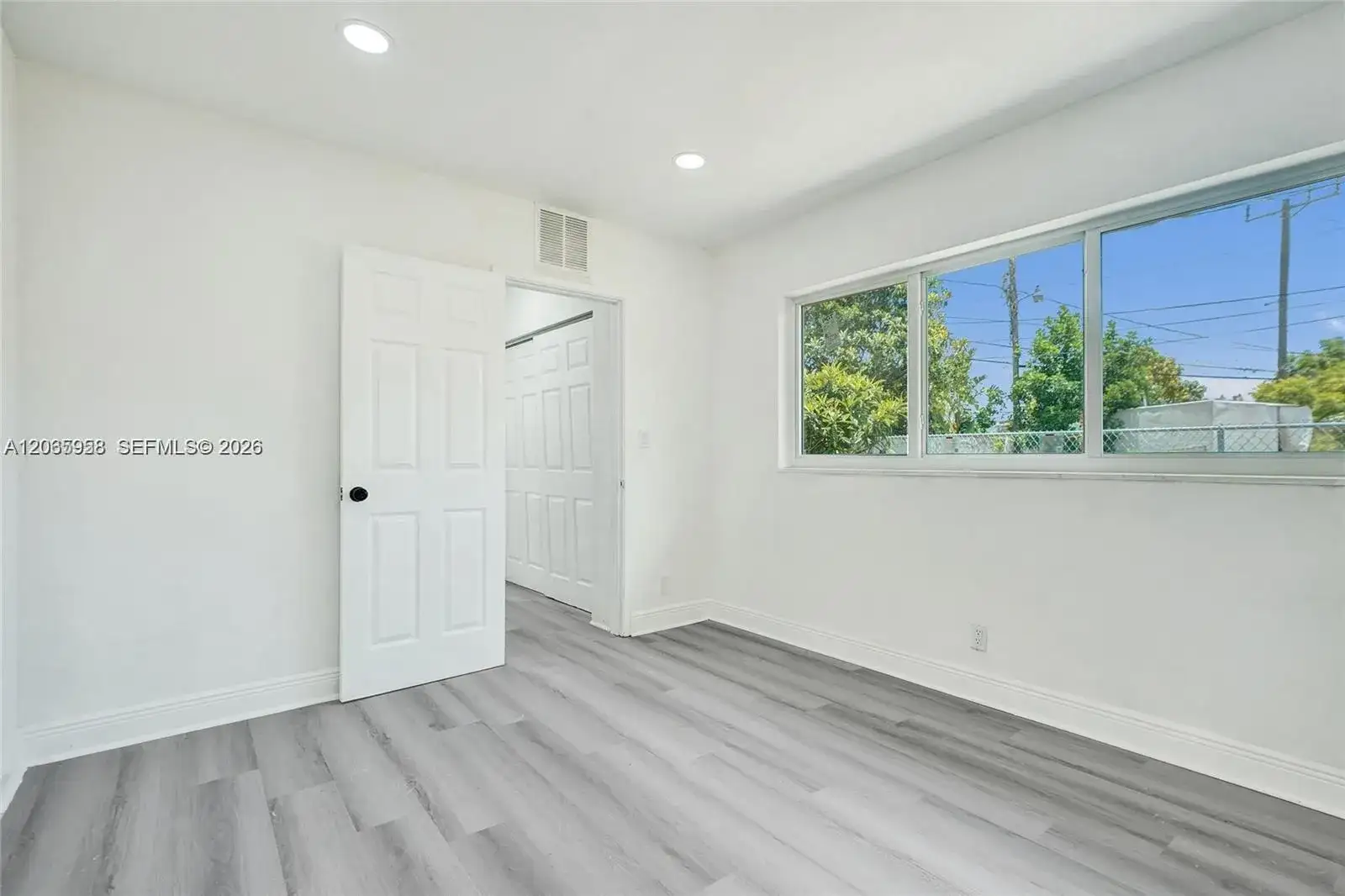 2343 NW 28th St # 1, Oakland Park FL 33311 photo 5
