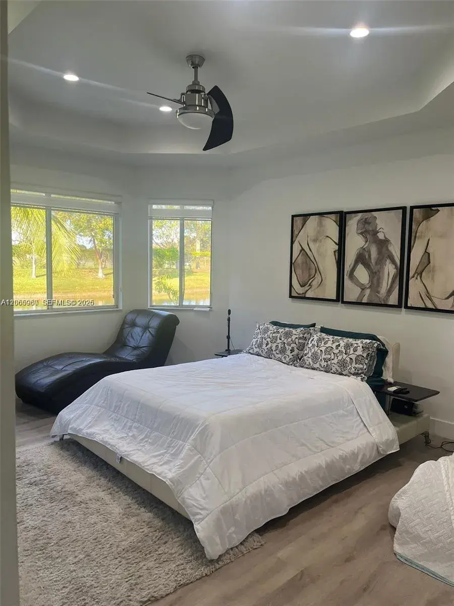 19353 SW 60th Ct, Pembroke Pines FL 33332