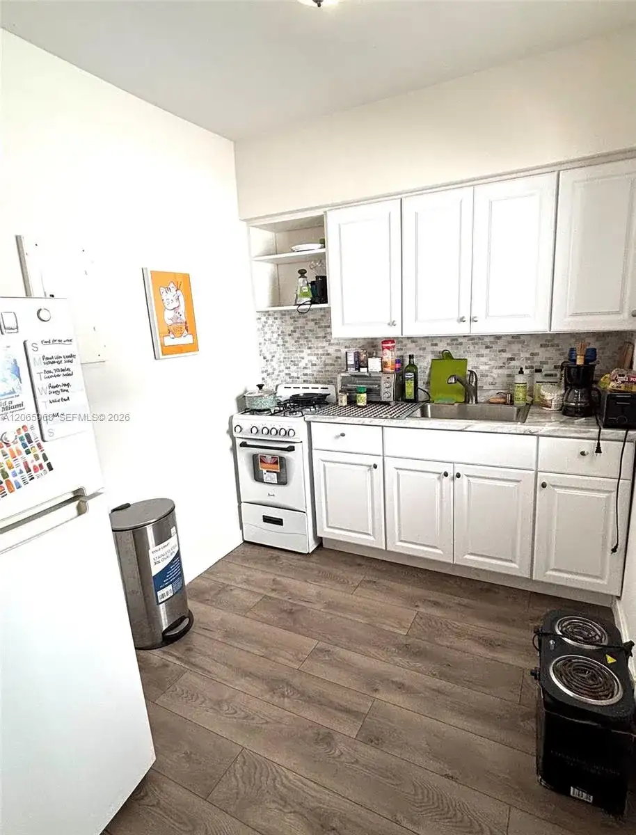 740 SW 7th St # 3, Miami FL 33130 photo 4