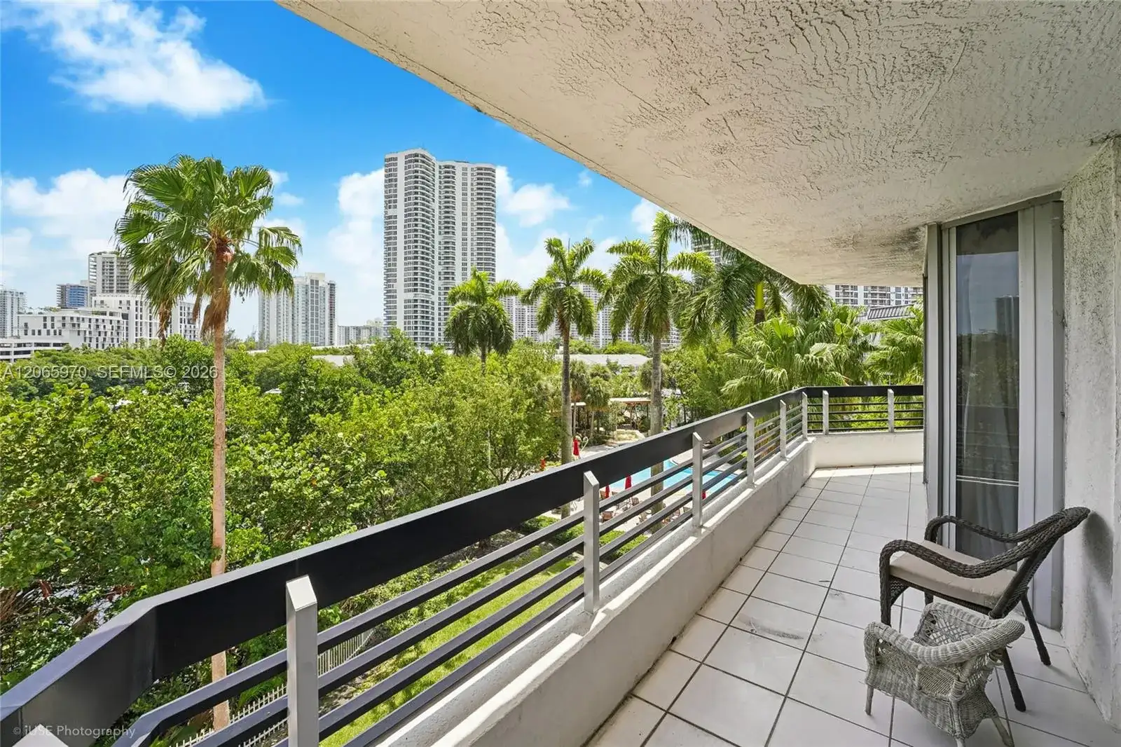3400 NE 192nd St # 412, Aventura FL 33180 photo 2
