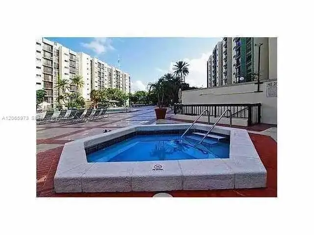 16919 N Bay Rd # 420, Sunny Isles Beach FL 33160 photo 5