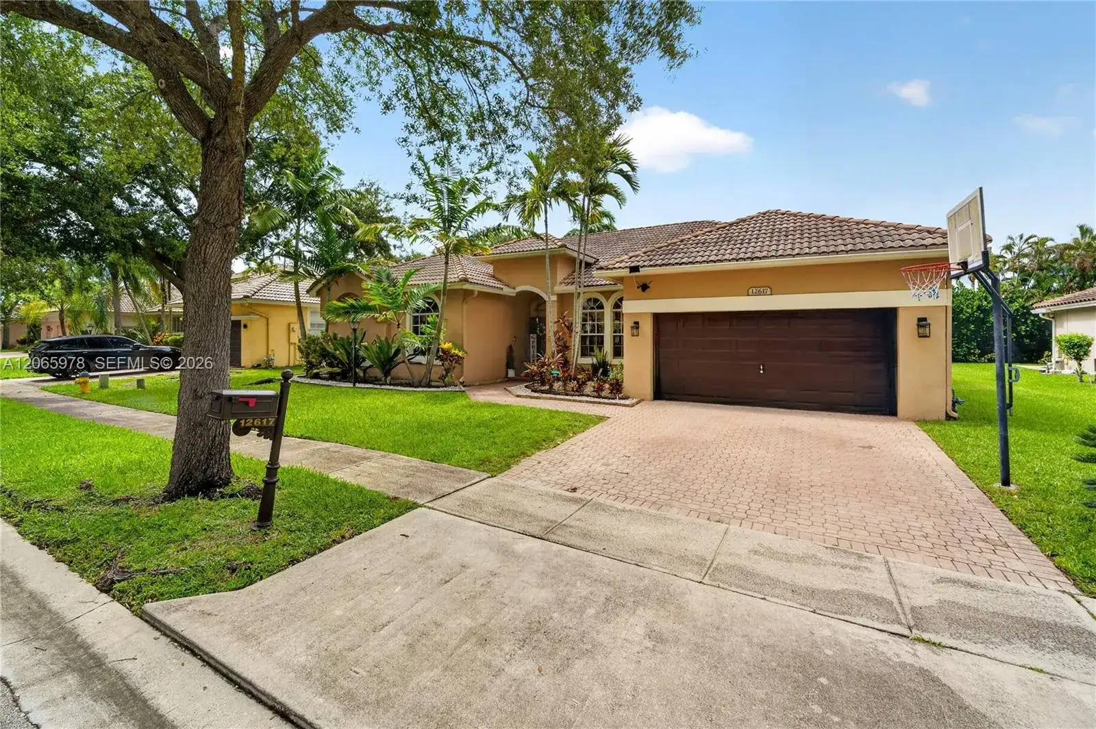 12617 NW 23rd St, Pembroke Pines FL 33028 photo 3