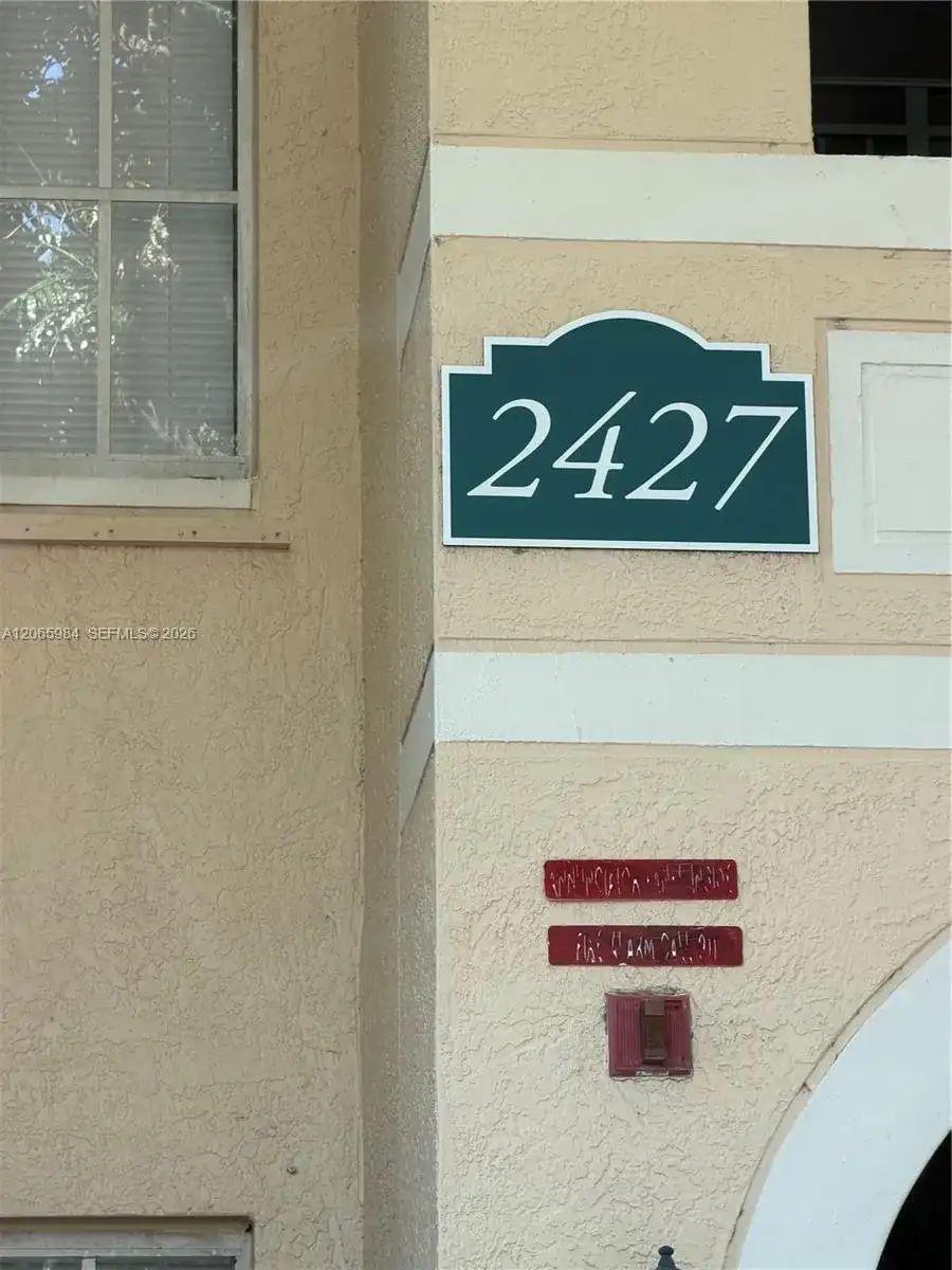 2427 Centergate Dr # 301, Miramar FL 33025 photo 2