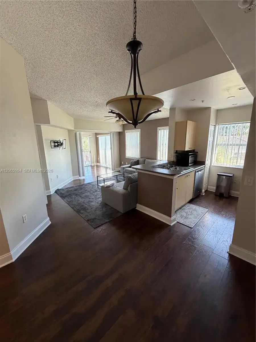 2427 Centergate Dr # 301, Miramar FL 33025 photo 4