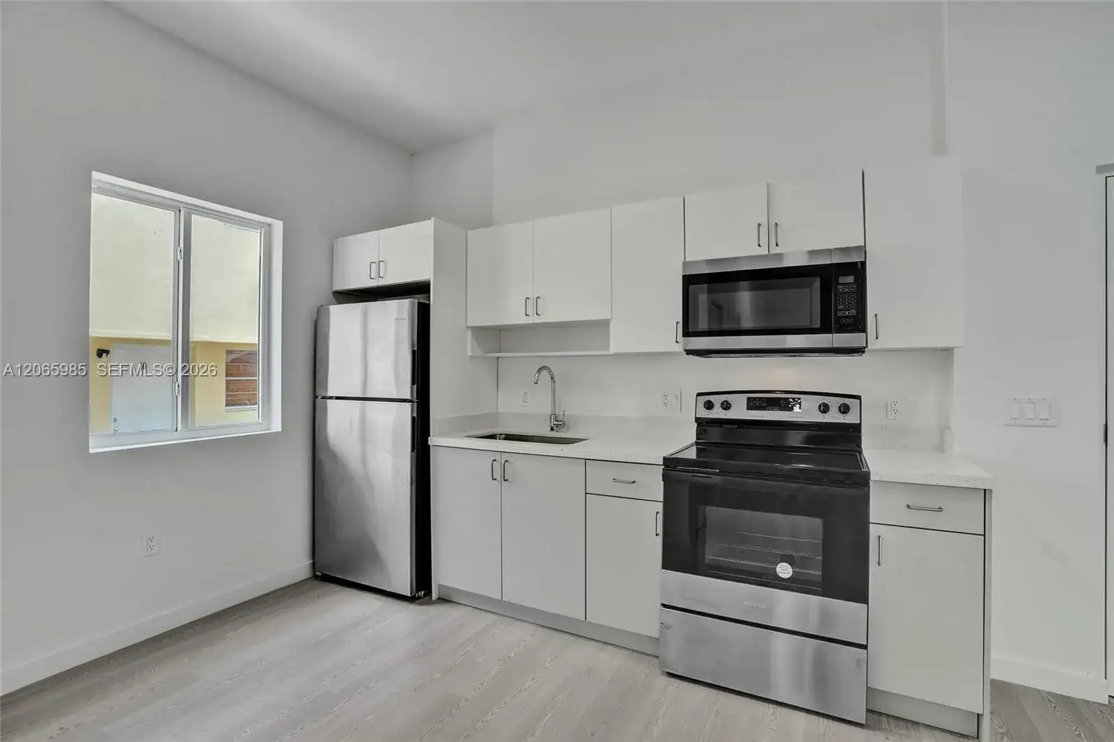 1567 NW 1st St # 14, Miami FL 33125 photo 4