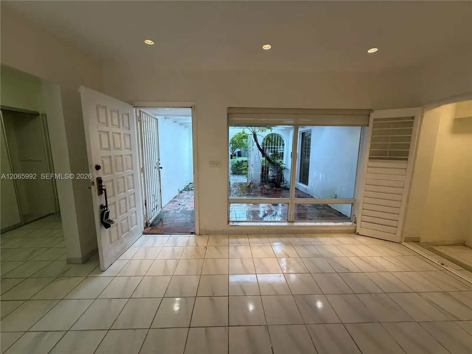 485 S Shore Dr, Miami Beach FL 33141 photo 3