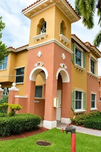 10666 SW 7th St # 2106, Pembroke Pines FL 33025