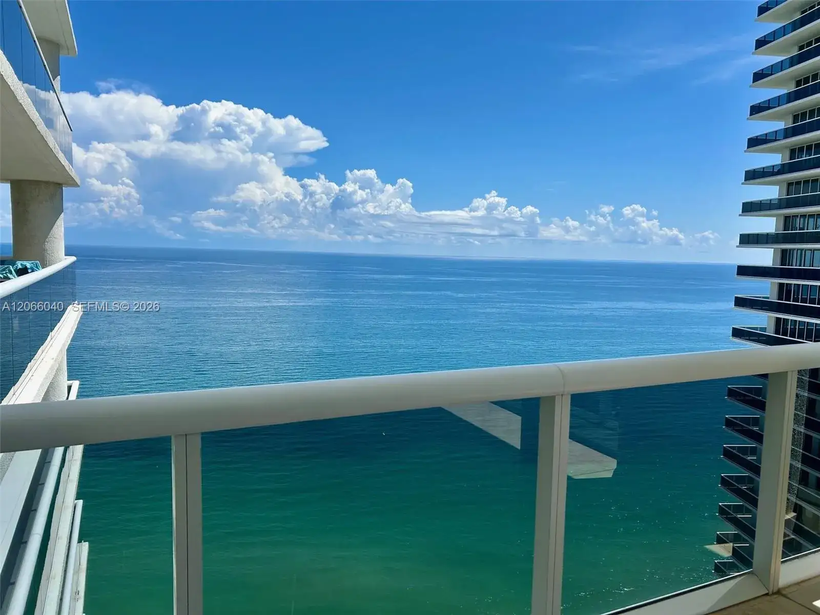 1800 S Ocean Dr # 4005, Hallandale Beach FL 33009