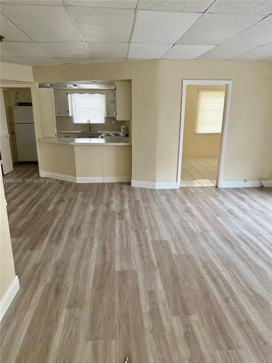 9390 E Bay Harbor Dr # 10, Bay Harbor Islands FL 33154