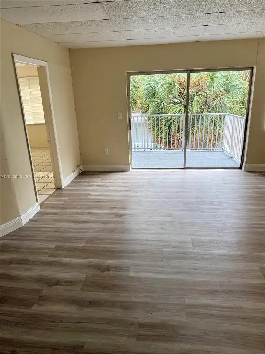 9390 E Bay Harbor Dr # 10, Bay Harbor Islands FL 33154 photo 3
