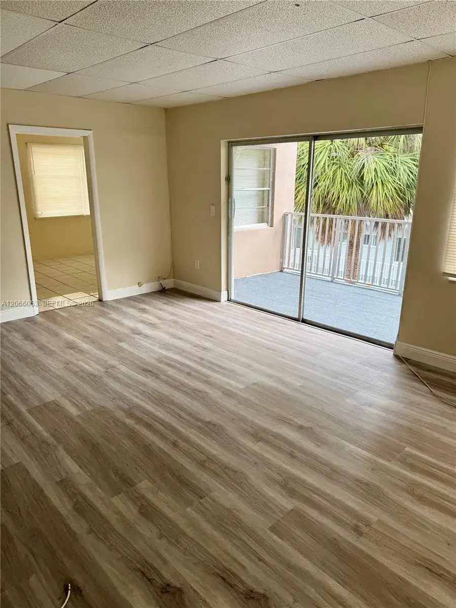9390 E Bay Harbor Dr # 10, Bay Harbor Islands FL 33154 photo 4