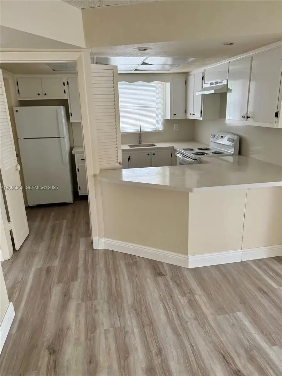 9390 E Bay Harbor Dr # 10, Bay Harbor Islands FL 33154 photo 5