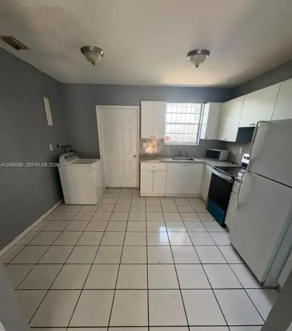 1693 NW 8th Ave # 0, Florida City FL 33034 photo 4