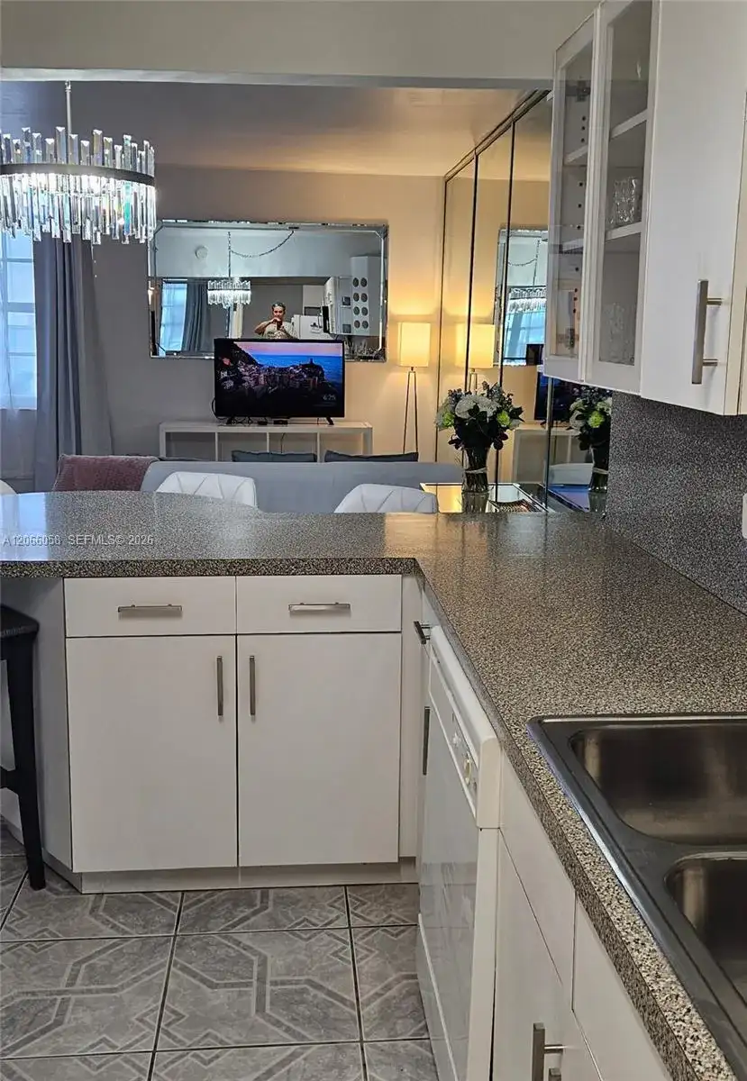 100 Lincoln Rd # 616, Miami Beach FL 33139 photo 3