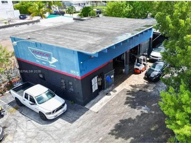 14415 NW 7th Ave, Miami FL 33168 photo 2